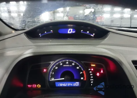 2010 Honda Civic Lx z USA, uszkodzony, nr VIN 19XFA1F52AE046440